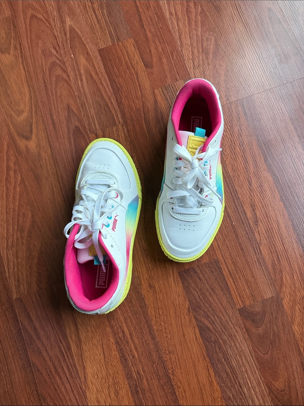 Puma White Sneakers with Neon Yellow Soles and Pink Lining - Picture 5 of 8